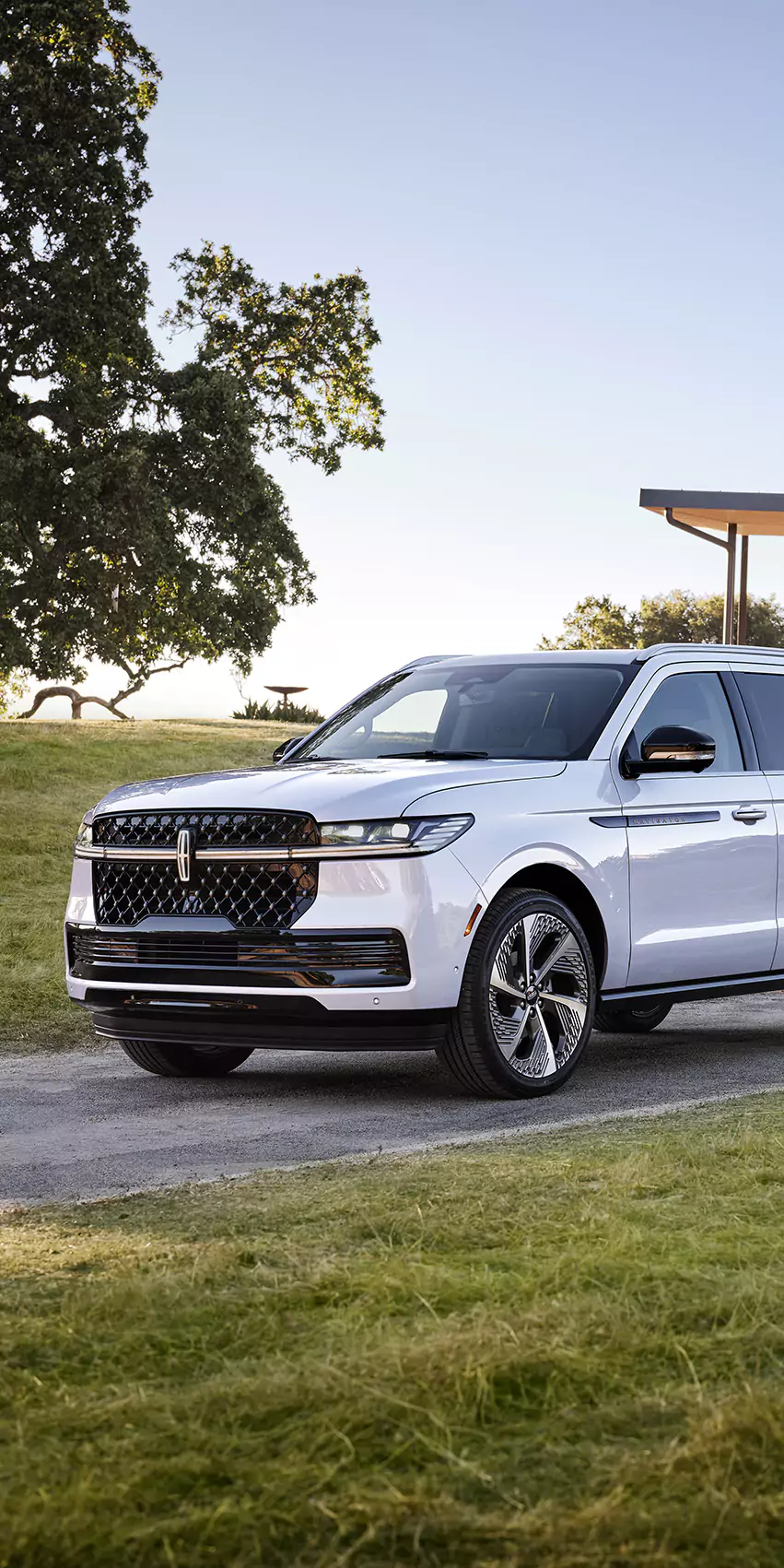 wow-wine-club-lincoln-navigator-2